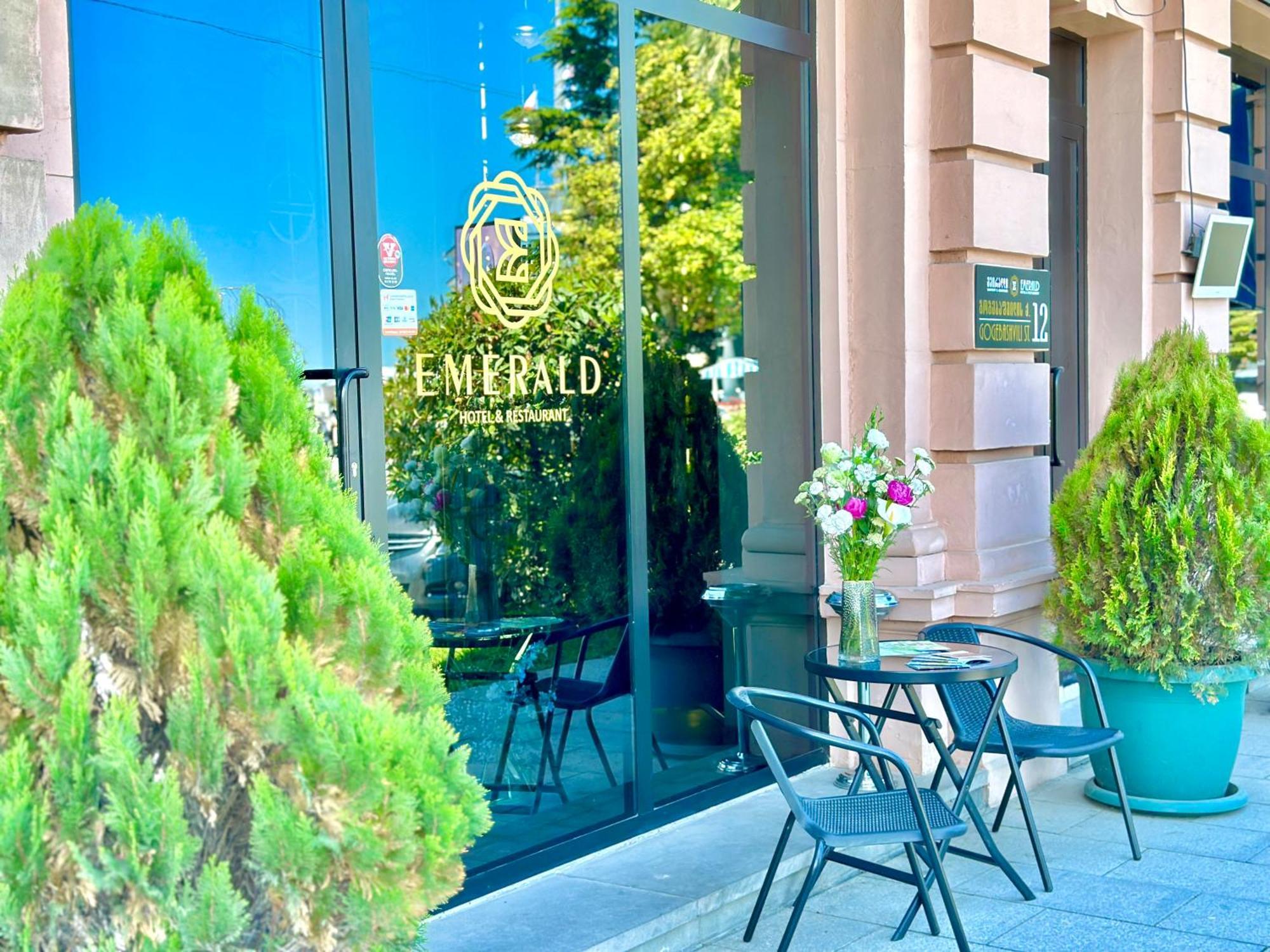Emerald Hotel Batumi Eksteriør bilde