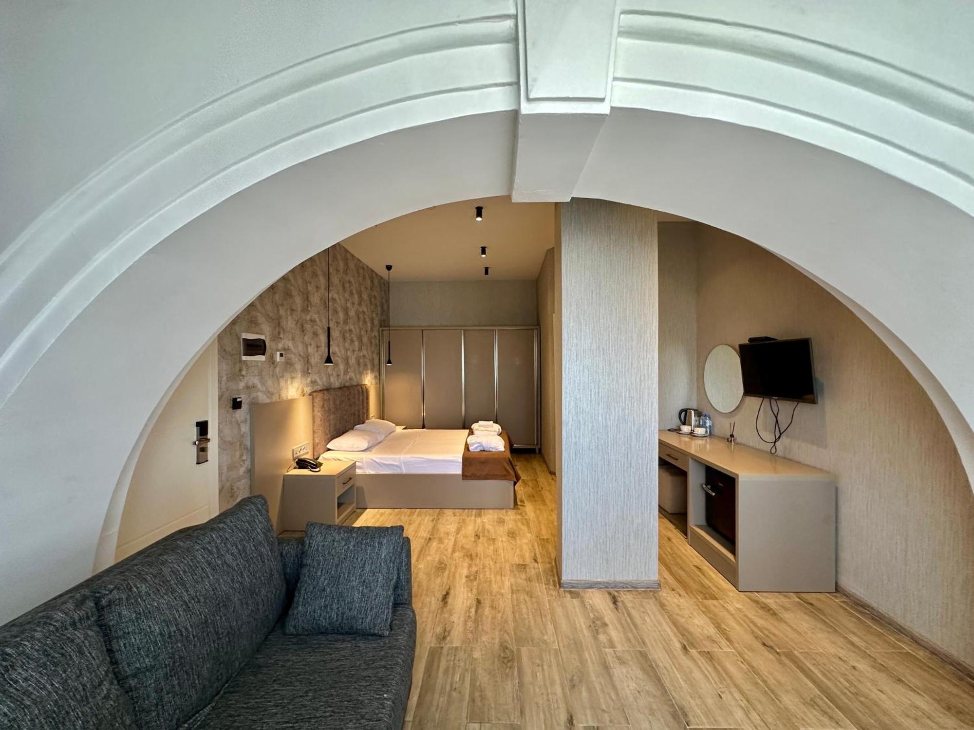 Emerald Hotel Batumi Eksteriør bilde